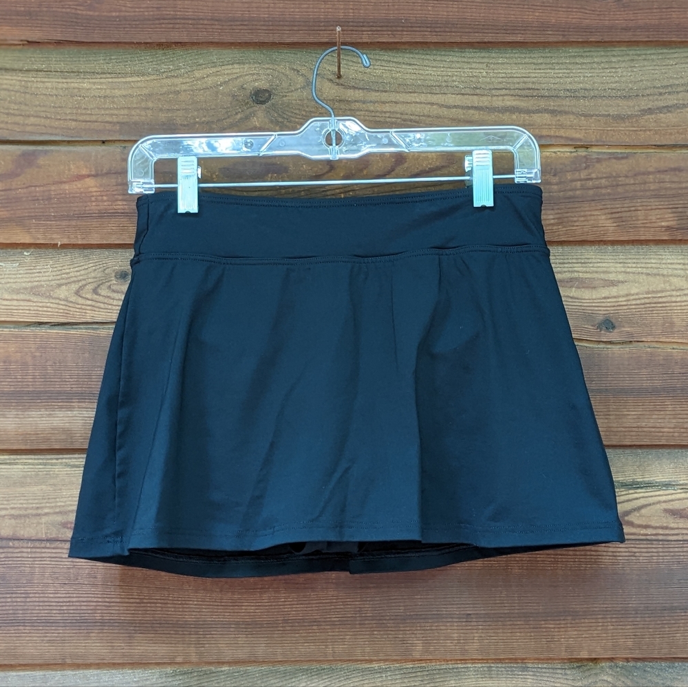 Lands End woman's active/swimming skirt with underwear lining